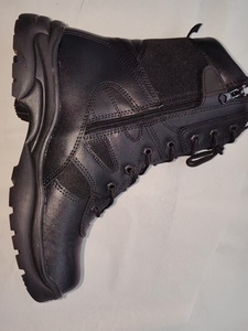 Bottes tactiques TSB601 en cuir pleine fleur noir avec semelle extérieure en PU double densité, confortables et robustes, bottes de combat durables. - Product Image 4