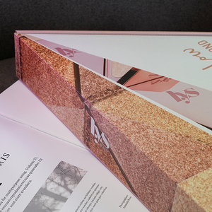 Biểu Tượng Tùy Chỉnh Màu Sắc Mini Pastel Trang Điểm Nail Polish Kit Thiết Lập Bao Bì Giấy Tam Giác Sóng Hộp Mỹ Phẩm Với Chèn - Product Image 6