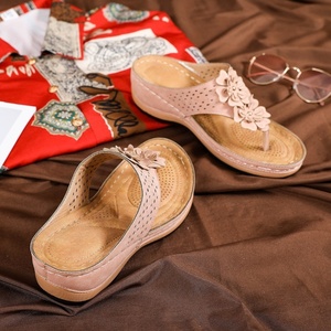 Sandali Quadrati da Donna Bohémien Retrò con Logo Personalizzato, Punta Aperta, Piattaforma Romana, Aumento di Altezza, Slip-On Estivi, Antiscivolo - Product Image 2
