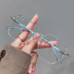 2024 थोक निर्माता कस्टम ब्रांड लोगो चश्मा फ्रेम्स स्क्वायर ऑप्टिकल ग्लास लेडीज़ एंटी ब्लू लाइट कंप्यूटर चश्मा