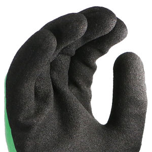 Gants de travail MaxiPact personnalisés en polyester durable anti-coupure, avec revêtement nitrile sablé, respirants, pour la protection des mains en milieu industriel. - Product Image 3