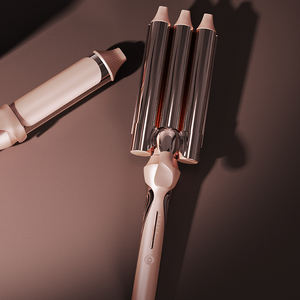 Rizador de Pelo Eléctrico para Uso Doméstico, Rizador de Ondas Grandes de Tres Barriles Dorado, <span class=keywords><strong>Plancha</strong></span> de Cerámica de Turmalina - Product Image 4