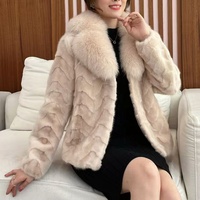 Vêtements d'extérieur de luxe veste de confort chaude col en fourrure de renard fourrure de vison manteau court pour les femmes