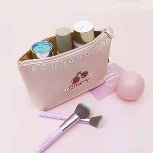 Strawberry Pattern Nylon Makeup Bag Zipper Waterproof Cosmetic <b>Shower</b> Organizer Convenient Handbag for <b>Storage</b> Organization - Product Image 2