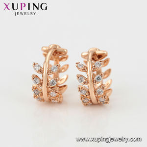 98889 xuping फैशन थोक सस्ते गुलाब सोना मढ़वाया पत्ता inlayed सफेद जिक्रोन संवर्धन महिलाओं के कान की बाली - Product Image 3