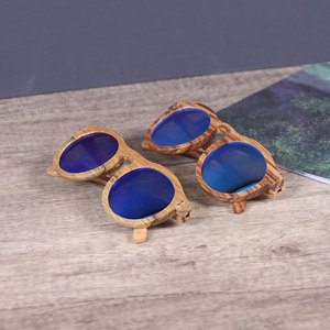 Gafas de Sol Ecológicas de Bambú y Plástico con Protección UV400, Diseño Clásico y Elegante - Product Image 6