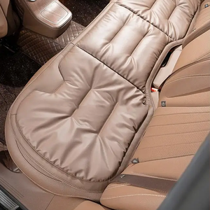 Housse de siège en cuir anti-salissure avec logo de <span class=keywords><strong>voiture</strong></span> personnalisable, accessoires universels, <span class=keywords><strong>coussin</strong></span> de siège de <span class=keywords><strong>conducteur</strong></span> <span class=keywords><strong>pour</strong></span> <span class=keywords><strong>voiture</strong></span> - Product Image 6