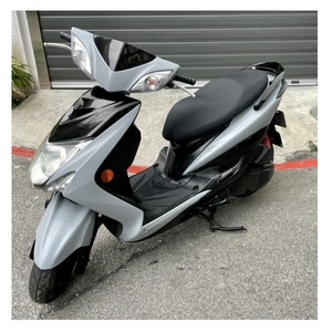 Motocyclettes et scooters d'occasion bon marché en provenance de Taïwan - Product Image 4