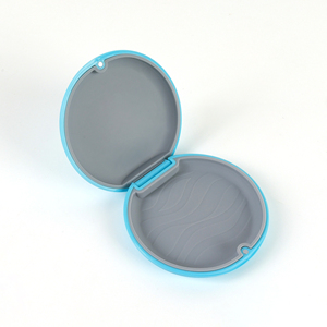 Estuche para Limpieza de Dentaduras Postizas, Estuche Invisible para Alineadores y Retenedores con Logotipo - Product Image 2