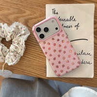 Coque de téléphone rétro à bords arrondis motif fraise, rigide et antichoc pour iPhone 15 16Pro 17ProMax