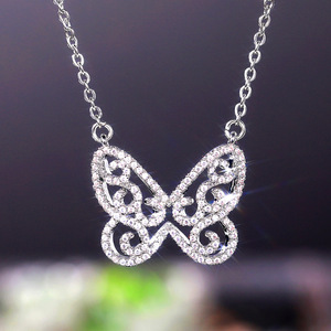 Collana con Ciondolo a Farfalla per Donne, Catena Minimalista per Clavicola, Gioiello Elegante e alla Moda per Uso Quotidiano, Regalo - Product Image 3