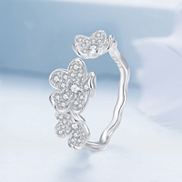Ensemble de bijoux en argent 925 avec boucles d'oreilles et bague en forme de trèfle à quatre feuilles en cristal de zircon
