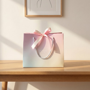 Borsa di Carta Personalizzata con Logo per Shopping di Lusso, per Cosmetici, Abbigliamento, Scarpe, Regali, Boutique, con Manico a Nastro - Product Image 4