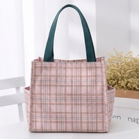 Sac fourre-tout imperméable à motif écossais floral, capacité moyenne, doublure TC, taille personnalisée pour les trajets quotidiens et les repas.