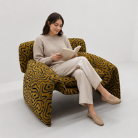 Fauteuil d'appoint ergonomique moderne en bois et tissu, avec dossier sculpté biomorphe et revêtement incurvé, pour salle à manger, bureau à domicile et salon