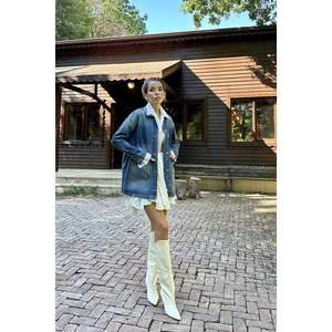 Veste en jean vintage bleue pour femme, 100% coton, à volants, manches longues, coupe oversize, style décontracté streetwear, vêtement d'extérieur tendance - Product Image 3