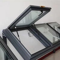 Store banne rétractable verticale automatique toutes saisons résistante aux intempéries avec écran en fibre de verre pour patios de cuisine, mécanisme sans joint