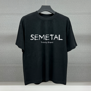 T-shirt noir pour homme grande taille, design personnalisé, coton lourd 230 g/m², imprimé, col rond, coupe ample et carrée. - Product Image 5