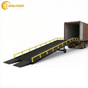 Rampe de chargement pour chariot élévateur 10 tonnes, hauteur de levage max. 1700 mm, longueur 12000 mm, système hydraulique haute performance, flexibilité en entrepôt - Product Image 1