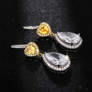 Eleganti Orecchini Pendenti a Goccia a Forma di Cuore per Donne, Bicolore Scintillante, Gioielli alla Moda per Uso Quotidiano e Feste - Product Image 1