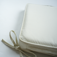 Coussin de siège carré blanc crème minimaliste moderne avec nœuds papillon 40x40cm coussin de chaise pour la maison bureau polyvalent pour l'extérieur