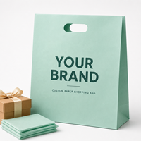 Sac de courses en papier classique durable personnalisé avec poignées torsadées, fermeture magnétique, ruban découpé, matériaux recyclés écologiques pour la vente au détail