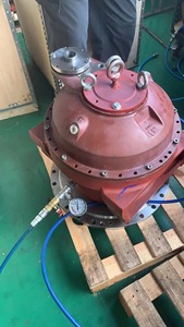 Camión Mezclador de Concreto Planetario Personalizable ODM de 12 Metros Cúbicos con Bomba de Agua, Reductores de Velocidad, para Talleres de Reparación de Maquinaria y Granjas - Product Image 2