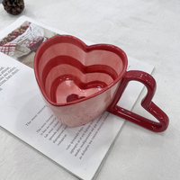 300Ml 10Oz Tasse à café Personnalité créative Conception unique Tasse en céramique avec poignée en forme de coeur Beau cadeau pour Besties