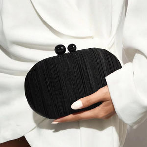 Elegante <span class=keywords><strong>Pochette</strong></span> in Raso Plissettato per Signore, Borsetta da Sera Ovale Dorata con Catena a Tracolla, Borse da Sposa all'Ingrosso per Donne - Product Image 2