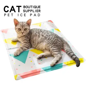 宠物夏季降温冰垫可洗狗窝床垫猫折叠凉席几何图案双面垫宠物用品