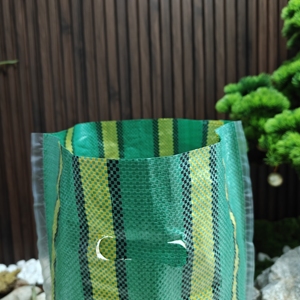 Venta al por mayor de sacos de rafia tejida de PP de 25 kg/50 kg, marca Top Green Pack Shandong, para productos químicos, <span class=keywords><strong>semillas</strong></span>, alimentos, logística, con grabado, reciclables y termosellables. - Product Image 4