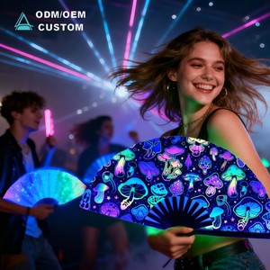 Éventail pliant lumineux UV personnalisé de 13 pouces, grand format, en bambou, pour décoration de festival, accessoires de festival - Product Image 1