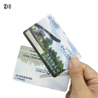 Conception d'impression personnalisée Carte de crédit cadeau en plastique PVC brillant 13.56MHz Carte de visite Carte VIP de fidélité
