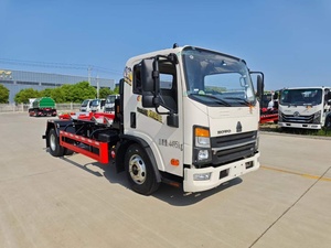 รถบรรทุกขนขยะแบบมีแขนเกี่ยว ยี่ห้อ Foton รุ่นใหม่ ขับเคลื่อน 4x2 เกียร์ธรรมดา เครื่องยนต์ดีเซล สำหรับการจัดการขยะ - Product Image 3