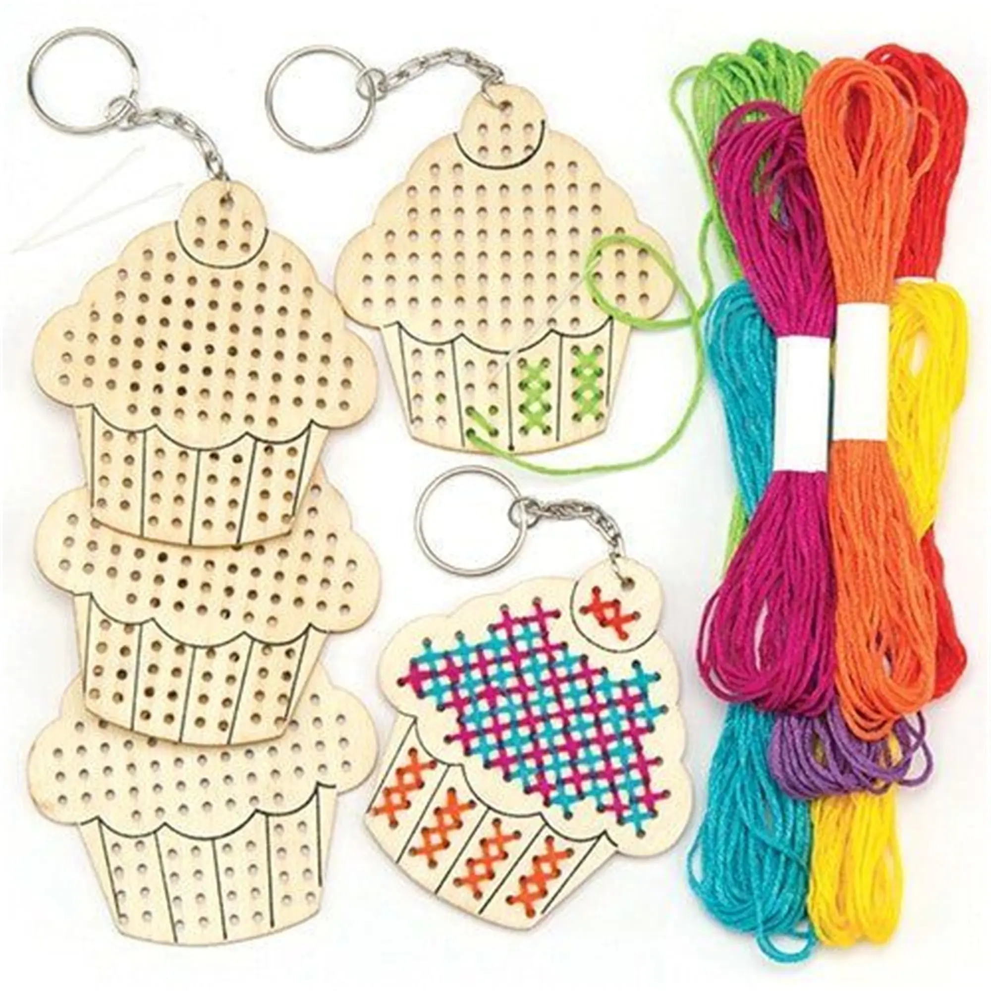 कस्टम लकड़ी Crochet सामान लकड़ी के पार सिलाई चाबी का गुच्छा दिल के आकार