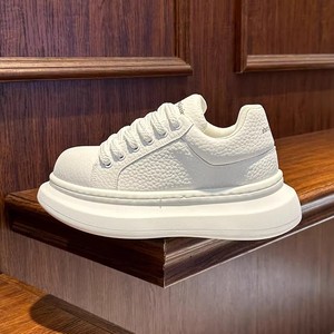 Chaussures décontractées haut de gamme, bottes de randonnée ultra-légères à semelle fine pour l'extérieur ; chaussures de course authentiques et confortables, couleur unie - Product Image 4