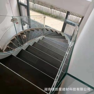 Escalier en colimaçon moderne pour villa, balustrade en verre trempé, structure en acier inoxydable, design sécurisé, utilisation intérieure - Product Image 1
