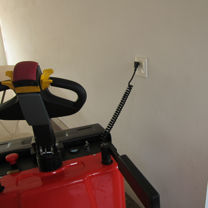 Transpallet elettrico da 2ton, - Product Image 3