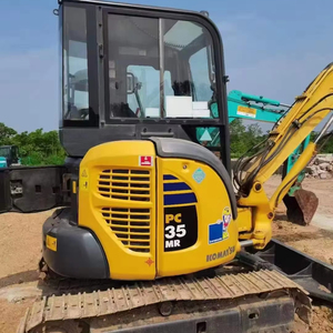 Mini-excavatrice Komatsu PC35MR d'occasion |   Excavatrice d'occasion d'origine japonaise de 3,5 tonnes |   Coupleur rapide abordable et économique - Product Image 1