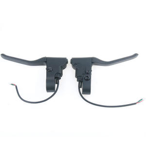<span class=keywords><strong>Poignée</strong></span> de <span class=keywords><strong>frein</strong></span> pour <span class=keywords><strong>Xiaomi</strong></span> <span class=keywords><strong>M365</strong></span>/accessoires de Scooter <span class=keywords><strong>poignée</strong></span> de <span class=keywords><strong>frein</strong></span> levier de <span class=keywords><strong>frein</strong></span> pour <span class=keywords><strong>Xiaomi</strong></span> Mijia <span class=keywords><strong>M365</strong></span> Scooter électrique - Product Image 5