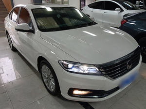 Volkswagen Lavida d'occasion, modèle 2019-2022, 1.5L automatique, édition confort, essence - Product Image 2