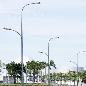Lampadaire LED 6-12m en alliage d'aluminium Type III Garantie 5 ans Éclairage routier - Product Image 4