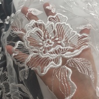 Tissu de dentelle blanche nigériane florale de broderie de mariage nuptiale par la cour LT21390