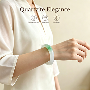 Brazalete de Cuarzo Natural Premium Tipo Hielo, Esmeralda Verde Birmana, Pulido a Mano, Estilo Chino Moderno, Regalo de Joyería - Product Image 4