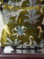 Housse de coussin en velours de coton de luxe, taillées sur mesure, décoratives, fabriquées à la main, Caractéristiques du produit et personnalisation Matériel : 100% coton