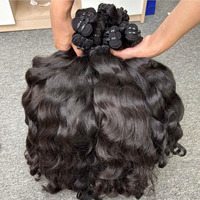 Lots de Cheveux Naturels Ondulés Bruts du Cambodge, Cheveux Humains Vierges et Bruts Non Traités de Donneur Unique, Vente en Gros pour Fournisseurs