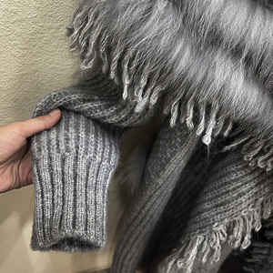 Benutzer definierte Fox Fur Trimm ing Turn Down Kragen Pullover Luxus lange Strickjacke Frauen mit Quaste - Product Image 5