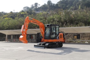 Miniexcavadora de cadenas LONKNG KWC6.0 - Product Image 2