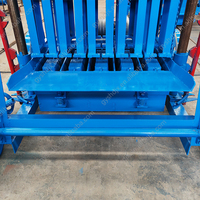 Machine de fabrication de blocs de briques creux en béton pour la ponte d'oeufs à moteur diesel QMJ4-35A