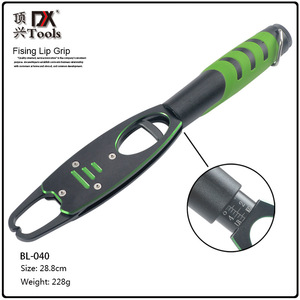 Pince à poisson en aluminium avec échelle de référence de 18 kg 360° °   Poignée rotative à commande d'une seule main pour pince de pêche avec cordon de rangement - Product Image 1